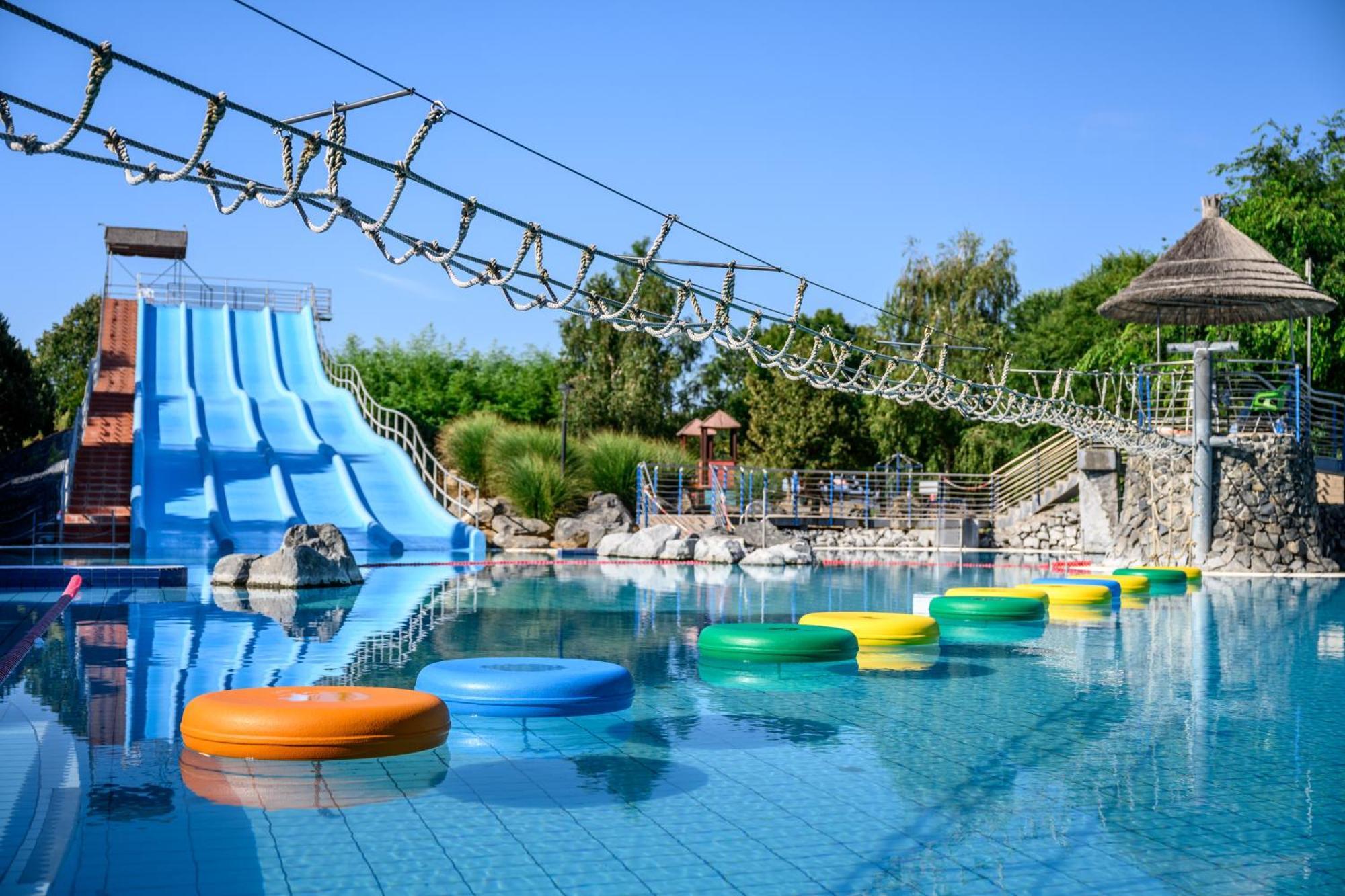 Park Inn By Radisson Sarvar Resort & Spa Exterior photo